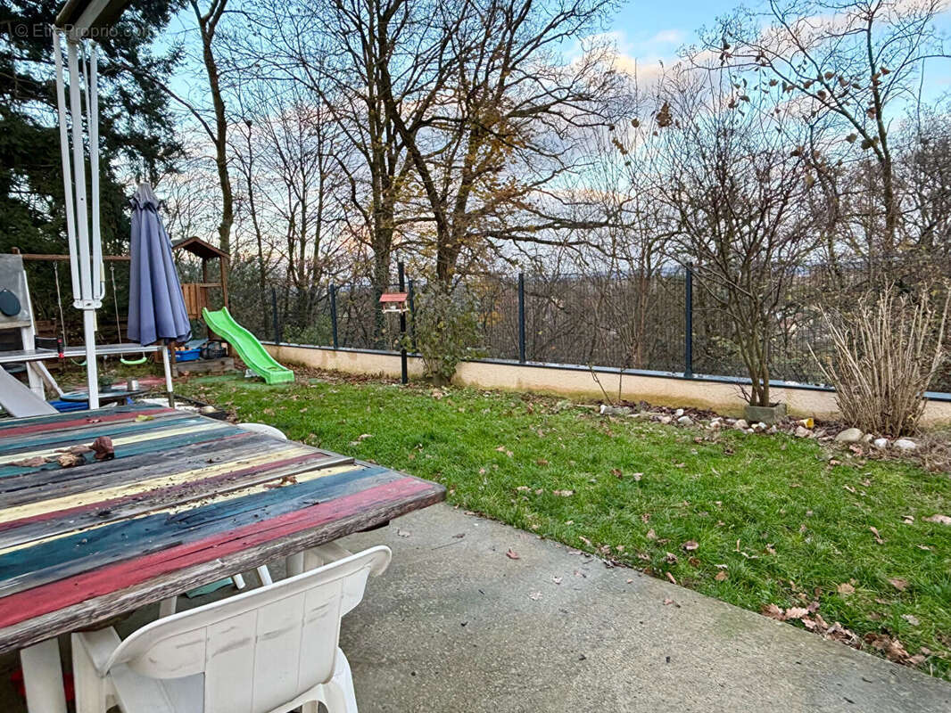 Maison à PONT-DE-CHERUY