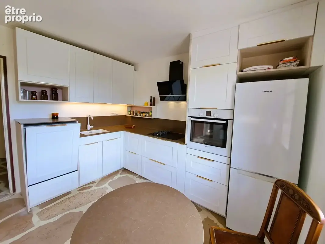 Maison à vendre 6 pièces AURIOL (13) au calme absolu / 22905m²  en Zone Naturelle (NS) - photo 6
