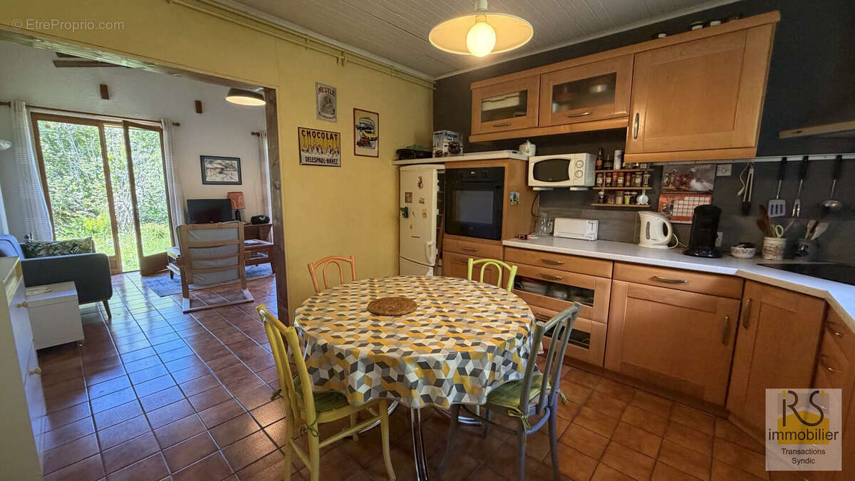 Maison à ARACHES-LA-FRASSE