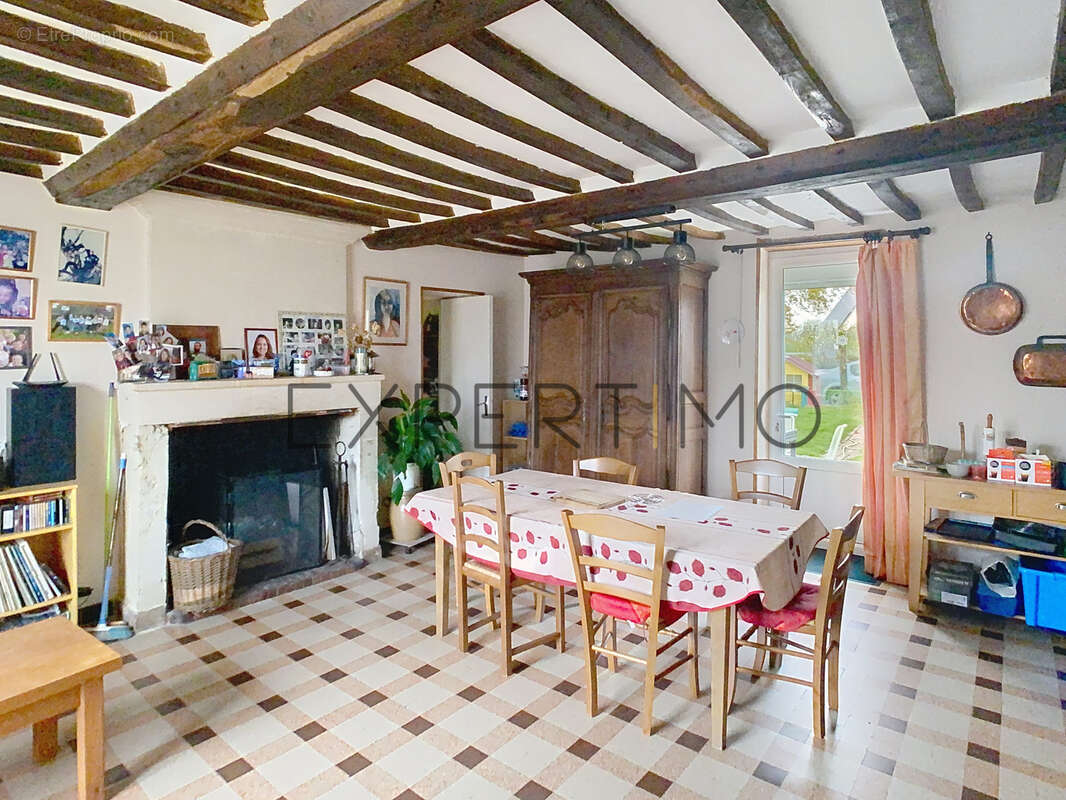 Maison à NOYERS-BOCAGE