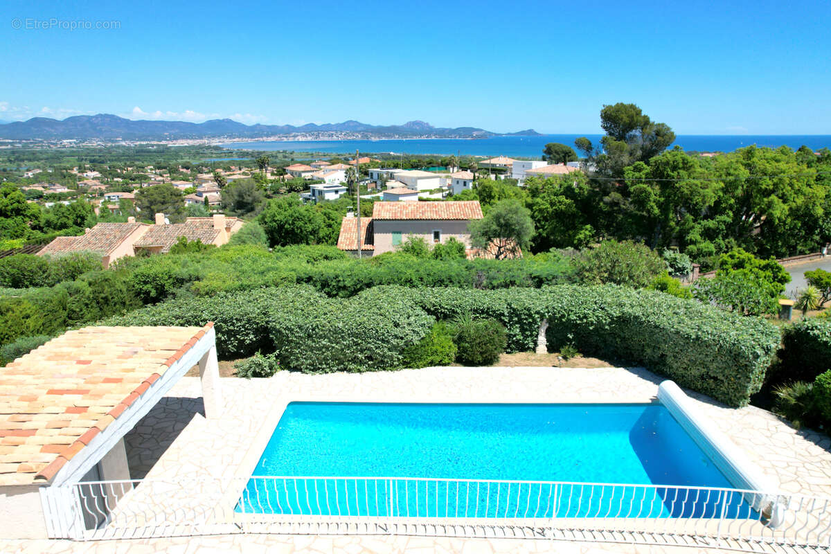 Maison à FREJUS