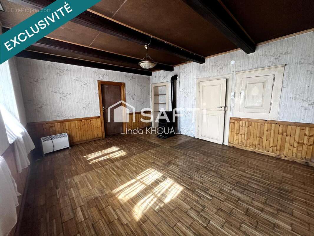 Maison 113 m² à Belmont  - photo 2