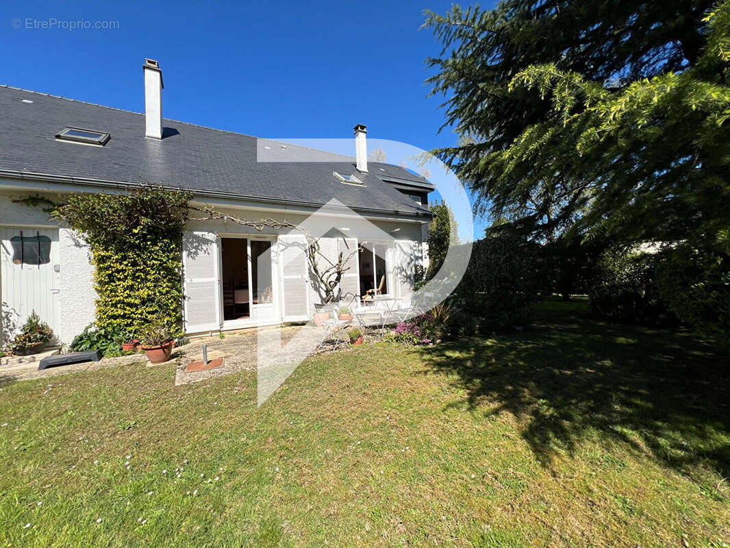 Maison à COIGNIERES