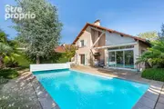 Maison à LA TOUR-DE-SALVAGNY