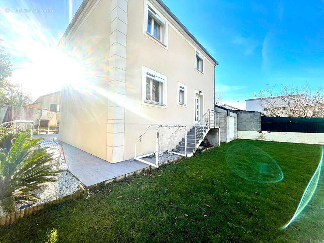 Maison à BEZONS