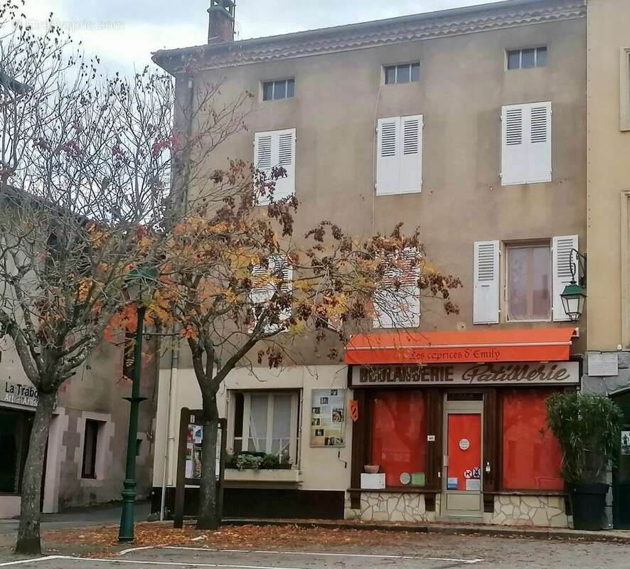 Appartement à DESAIGNES