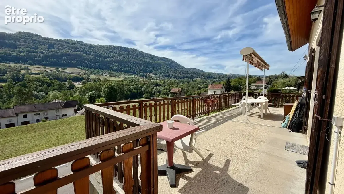 Grande maison familiale à vendre – 5 chambres – 190 m² – Terrain de 2 125 m² – Saint-Bueil - photo 6