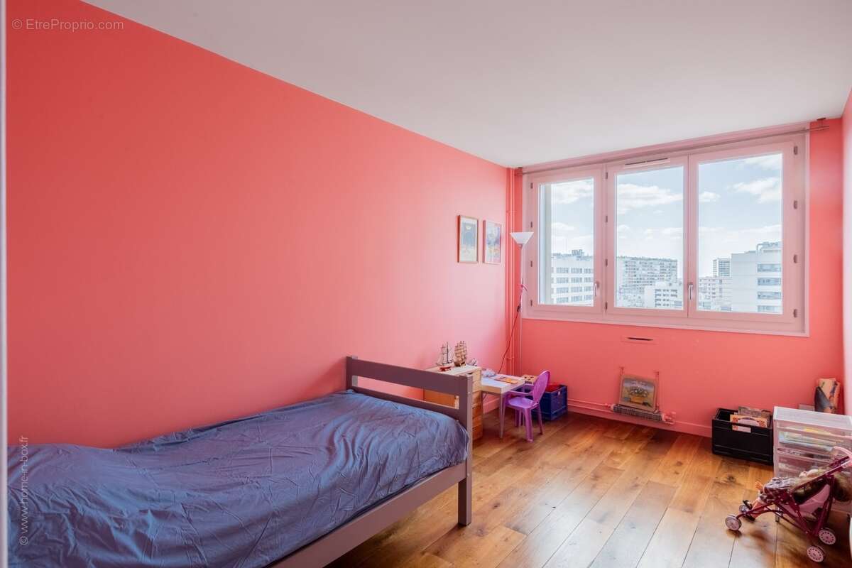 À VENDRE - Appartement T5 de 100 m² avec vue panoramique – Place des Fêtes, Paris 19ᵉ - photo 11