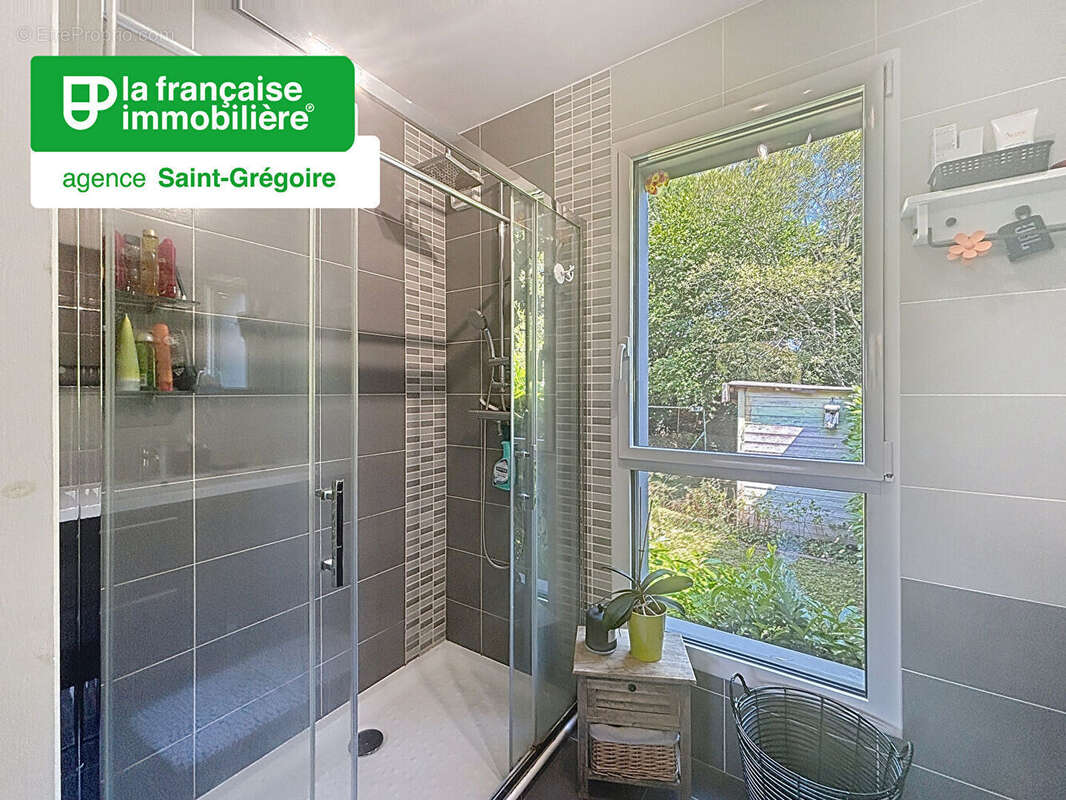 Maison à MONTREUIL-SUR-ILLE