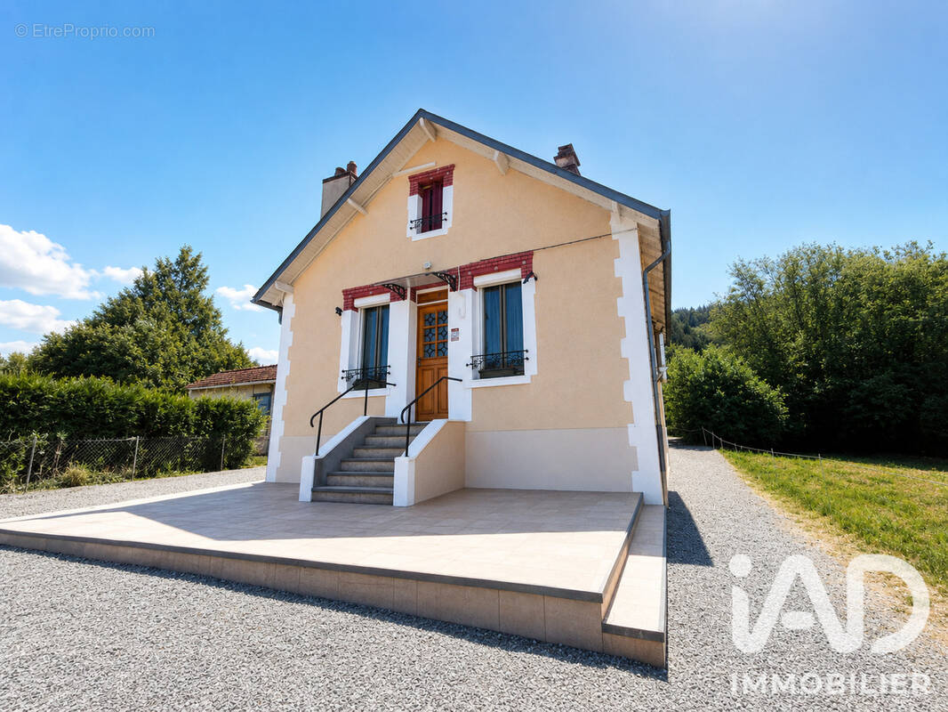 Photo 1 - Maison à SAINT-SULPICE-LAURIERE