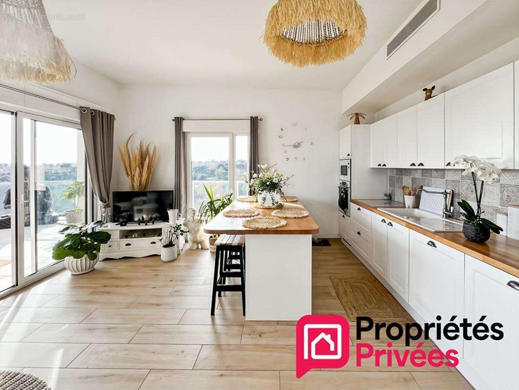 Appartement à VILLENEUVE-LOUBET