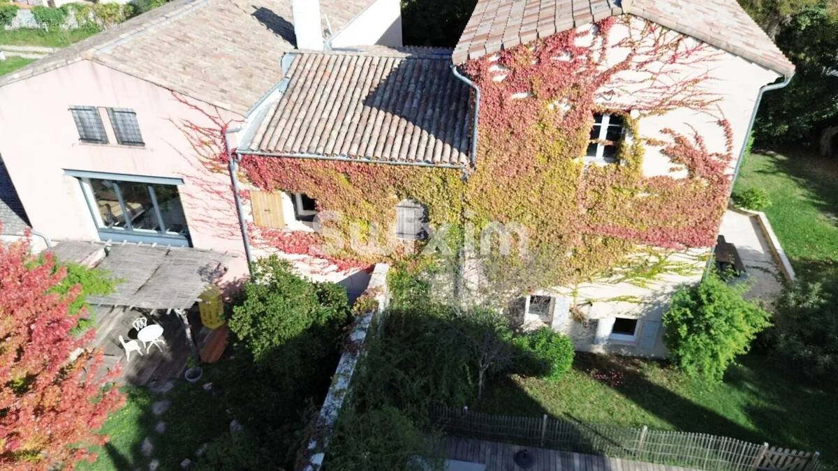 Maison à MONTELIMAR