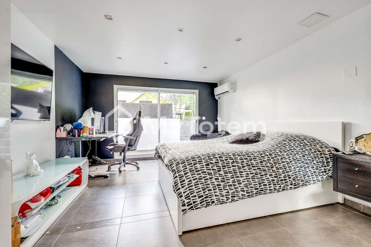 Maison à LES PAVILLONS-SOUS-BOIS