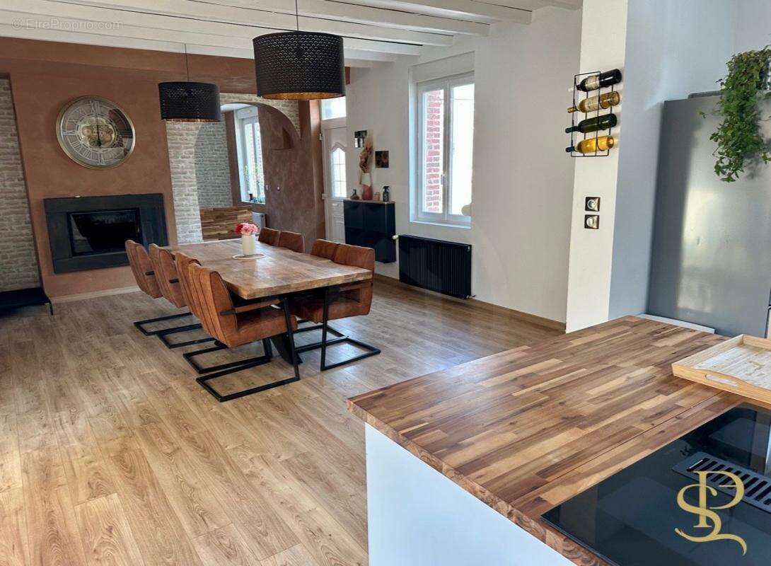 Maison à HARGICOURT