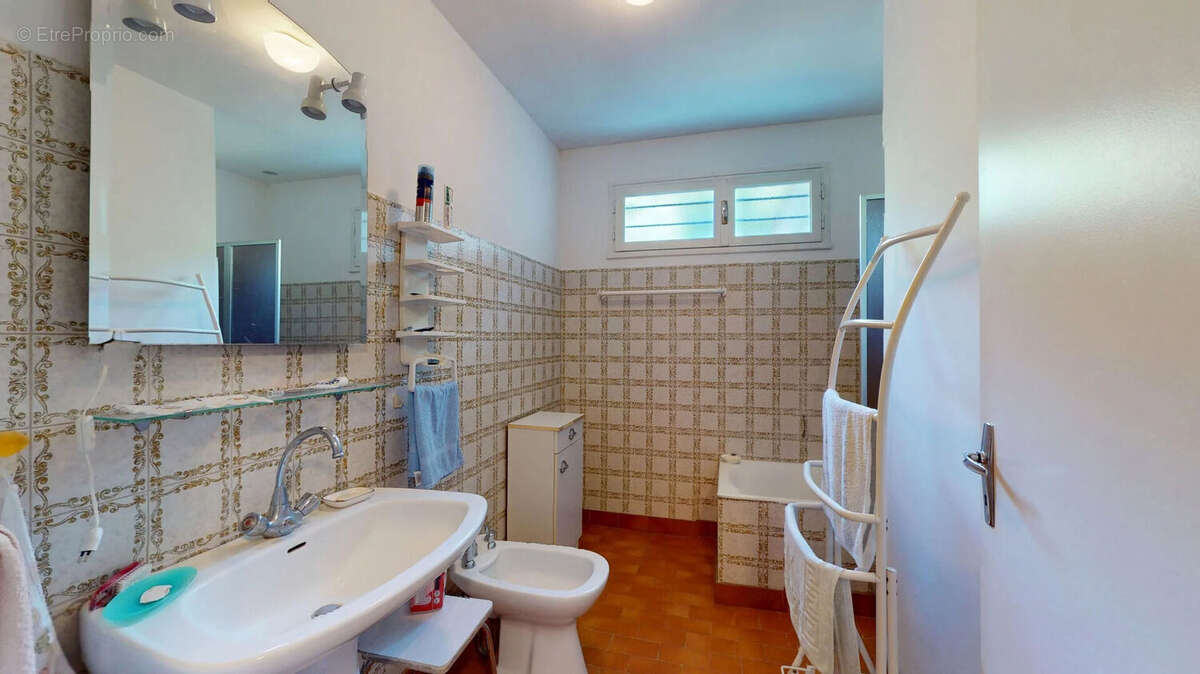 Maison Alet Les Bains 5 pièce(s) 138.86 m2 - photo 7