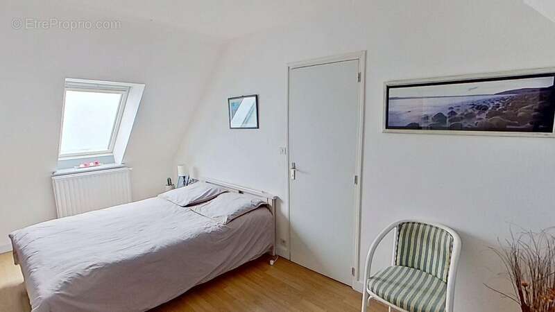 Maison à SAINT-MARTIN-DES-CHAMPS