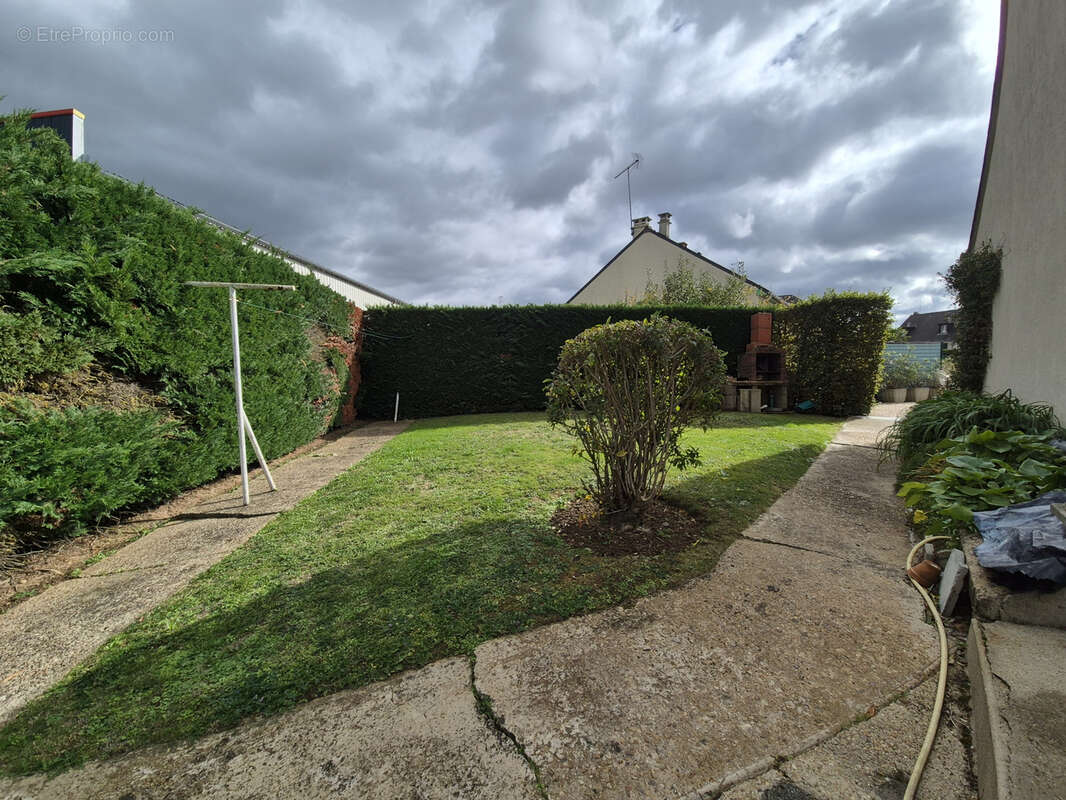 Maison à SABLE-SUR-SARTHE