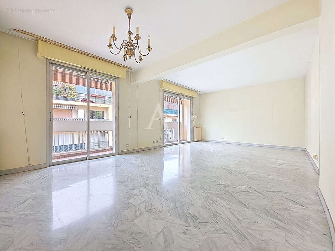 Appartement à CAGNES-SUR-MER