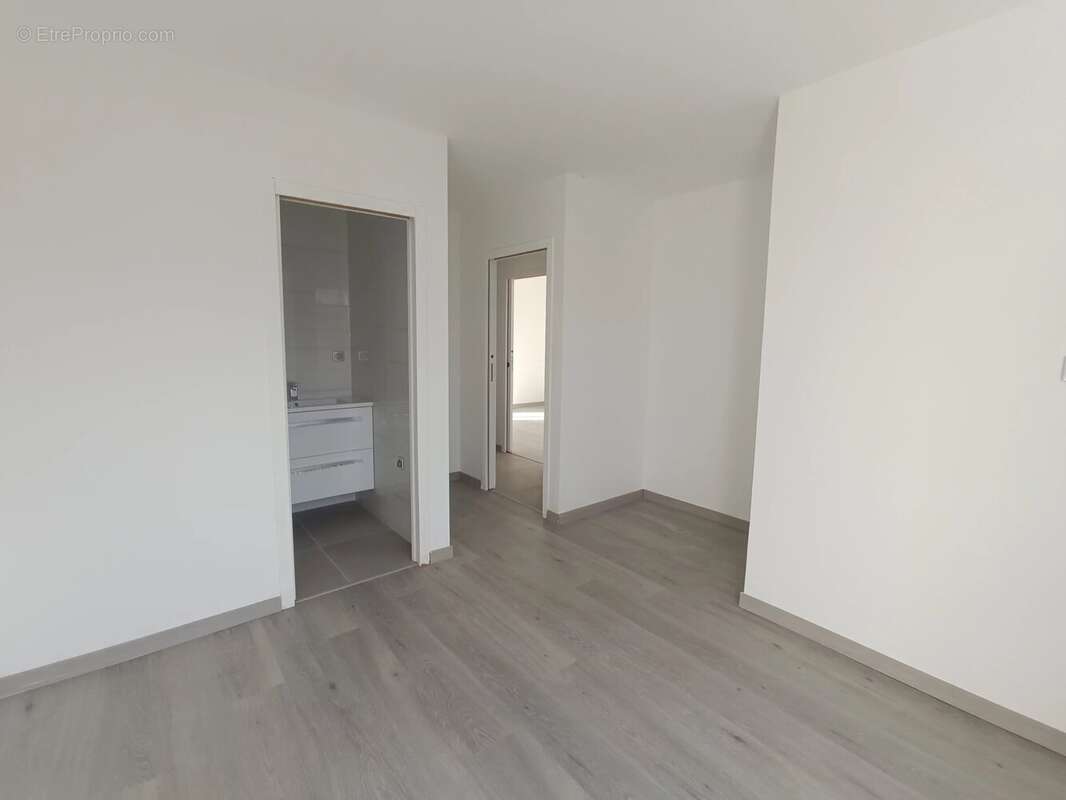 Maison à RUELLE-SUR-TOUVRE