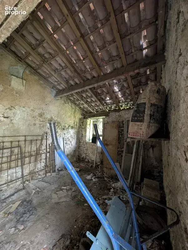 FARGUES-SAINT-HILAIRE – Maison à rénover de 130 m² sur 625 m² de terrain 150 000€ - photo 9