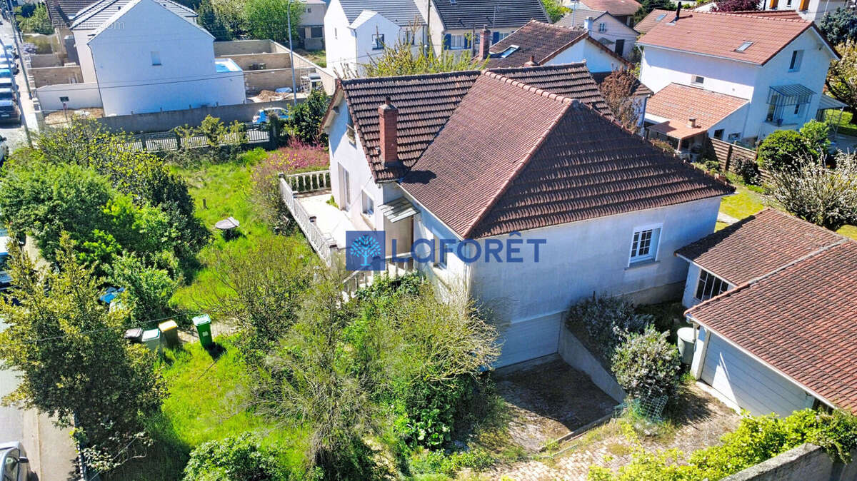 Maison à SAVIGNY-SUR-ORGE