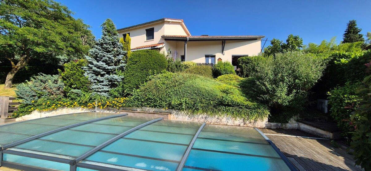 Maison à FLEURIEUX-SUR-L&#039;ARBRESLE