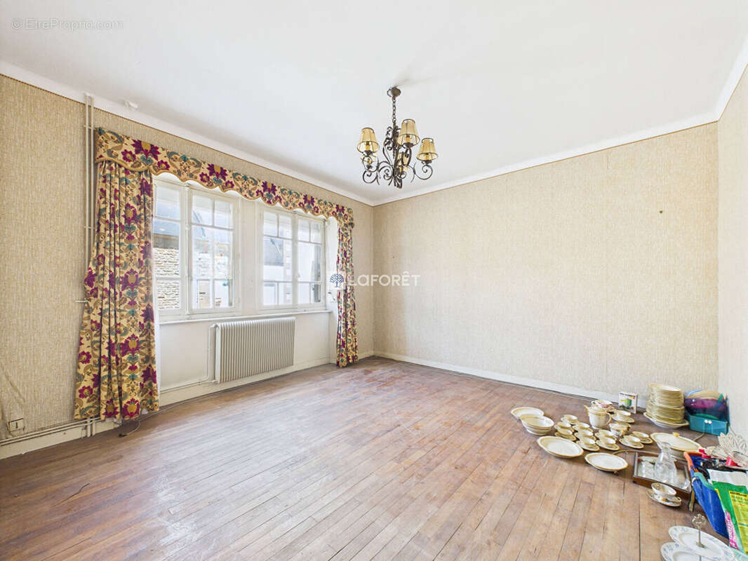 Maison GUILVINEC 8 Pièces 135 m² - photo 3