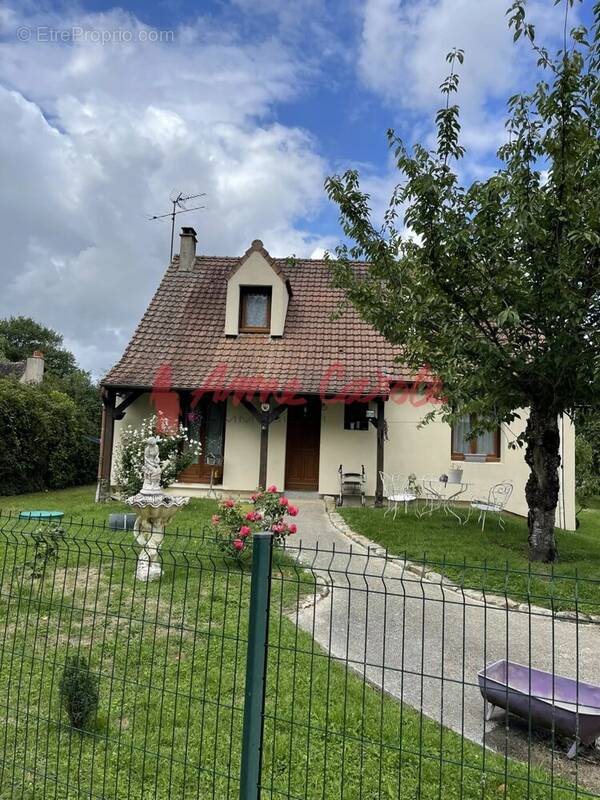 Maison à VILLEMARECHAL