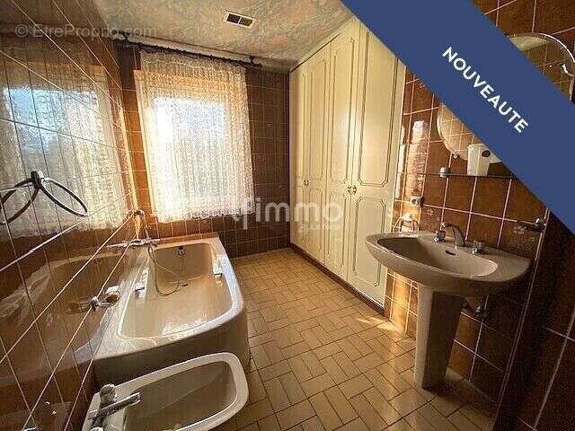 Maison à WOELFLING-LES-SARREGUEMINES