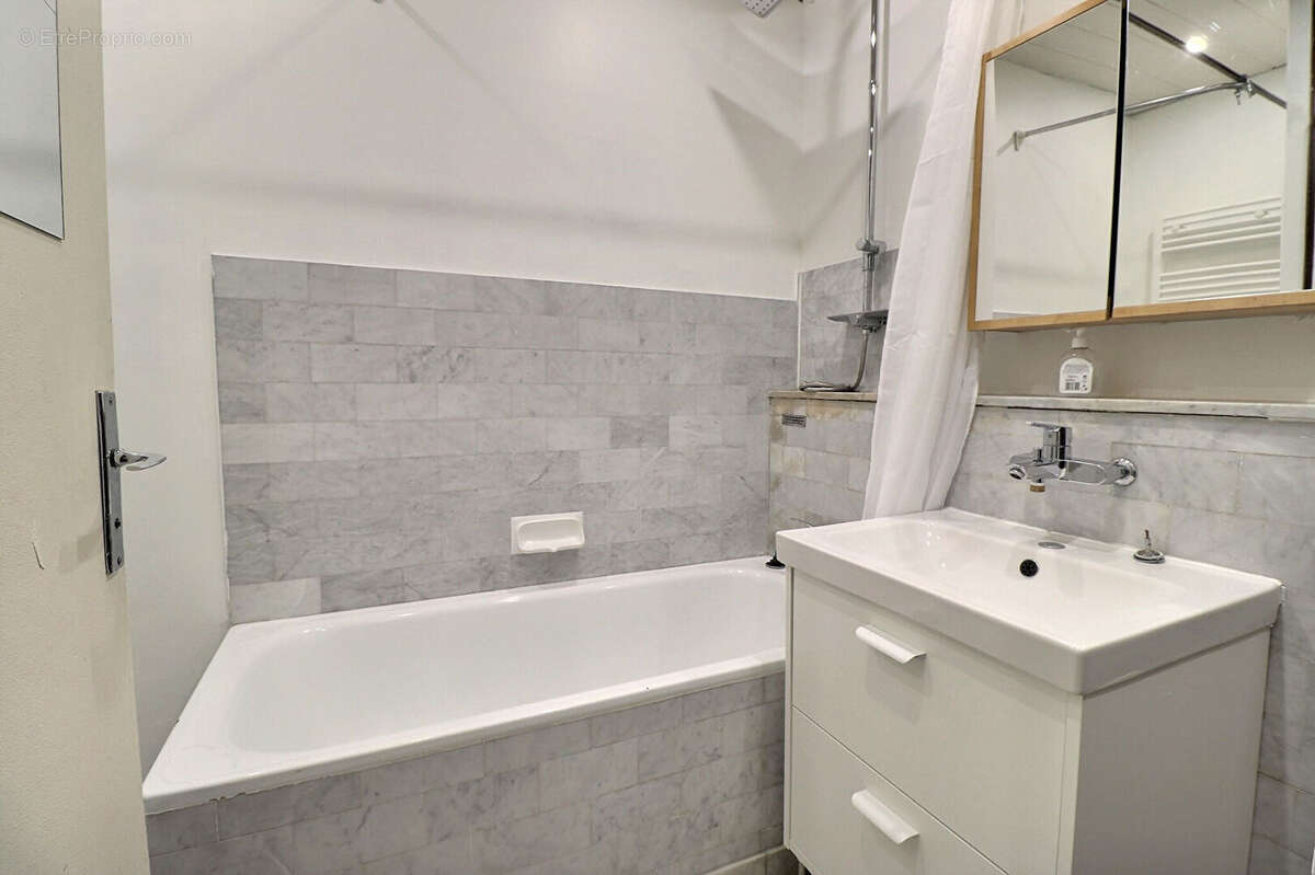 Appartement à MAREIL-MARLY