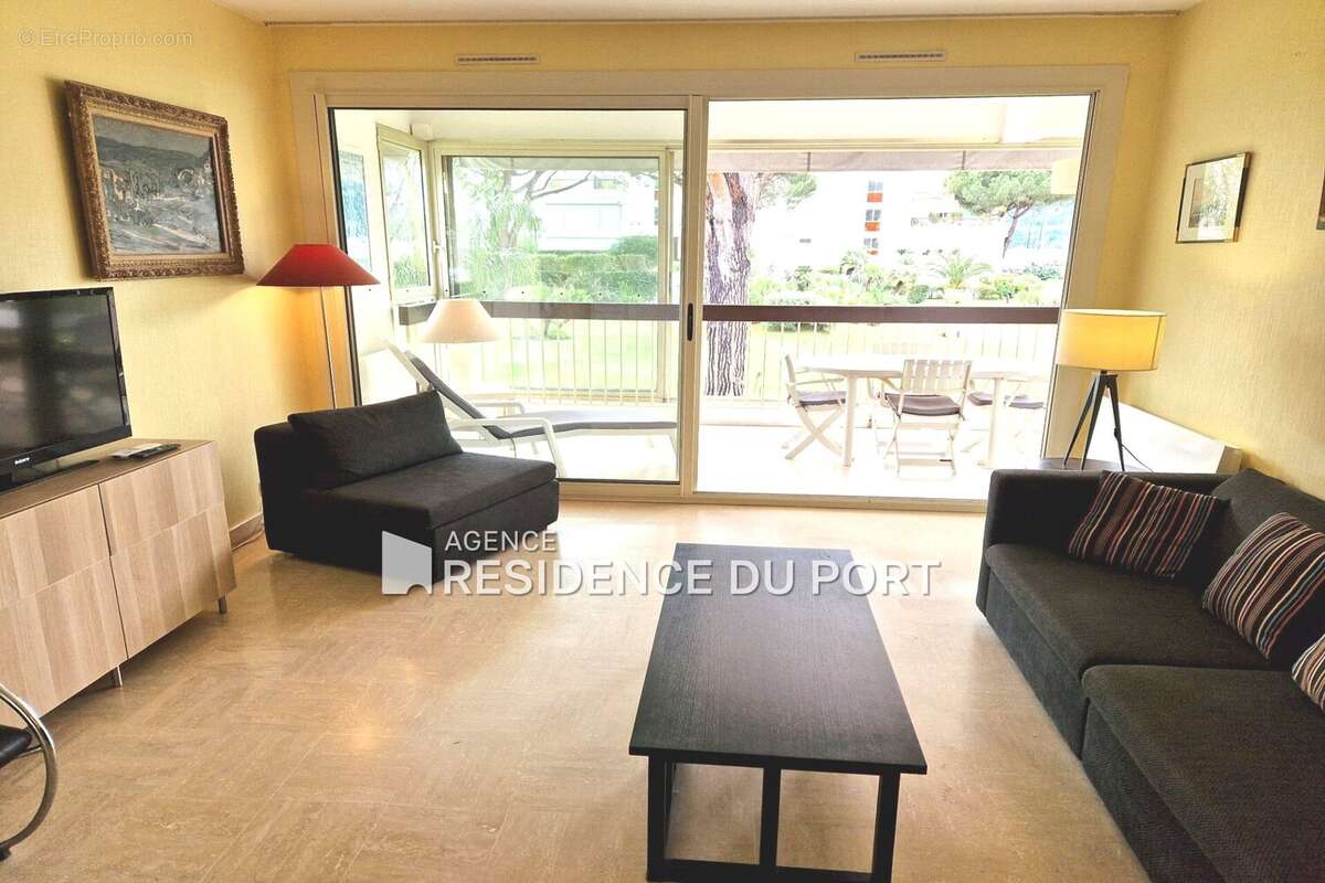 Appartement à MANDELIEU-LA-NAPOULE