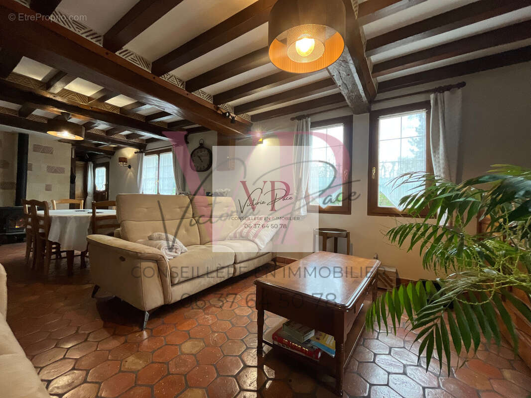 Maison triqueville - proximité pont audemer - 145 m2 - un garage - 4 chambres - terrains 2239 m2 - photo 3