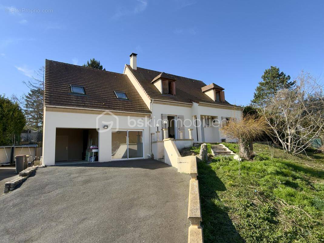 Maison à CREGY-LES-MEAUX