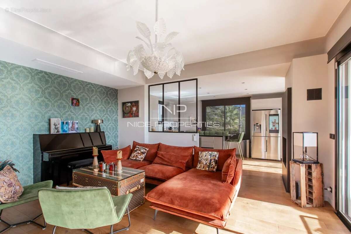 Appartement à COLOMARS