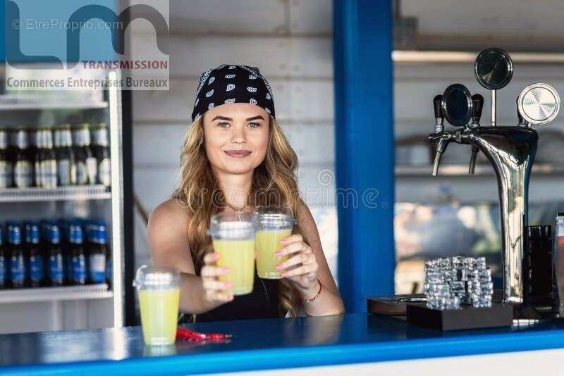 Commerce à PARIS-2E