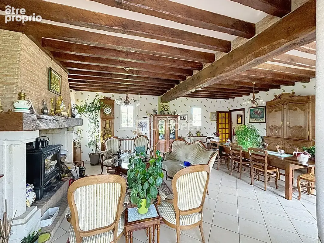 Maison à vendre 195 m²  4 chambres, jardin, véranda et garage - photo 7