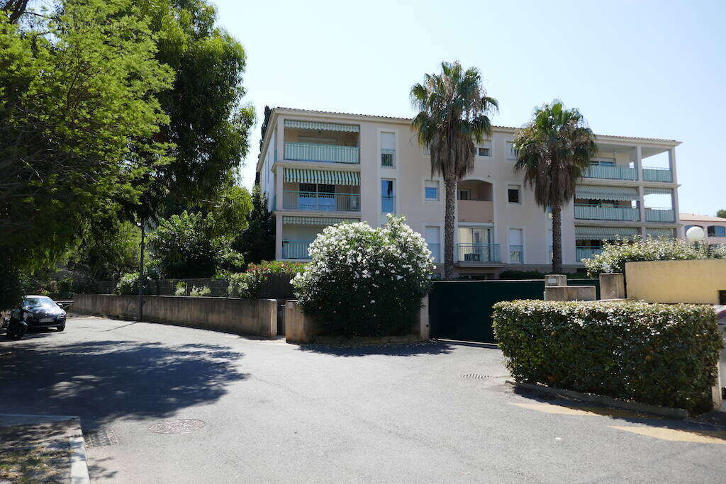 Appartement à SANARY-SUR-MER