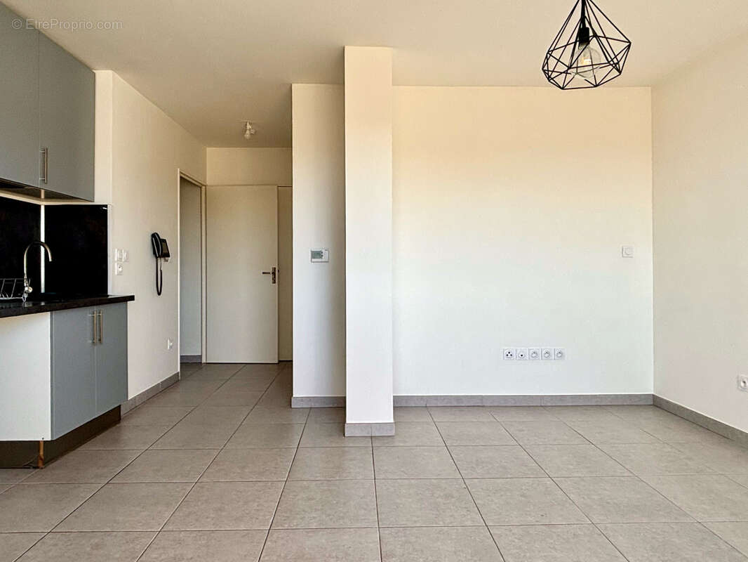 Appartement à MARSEILLE-15E