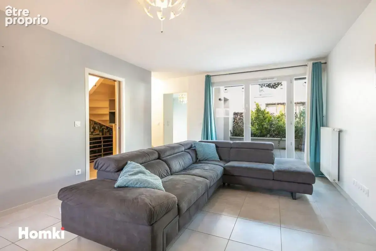 Appartement T4 de 80 m² à Grenoble 38100, Avenue Washington - photo 2