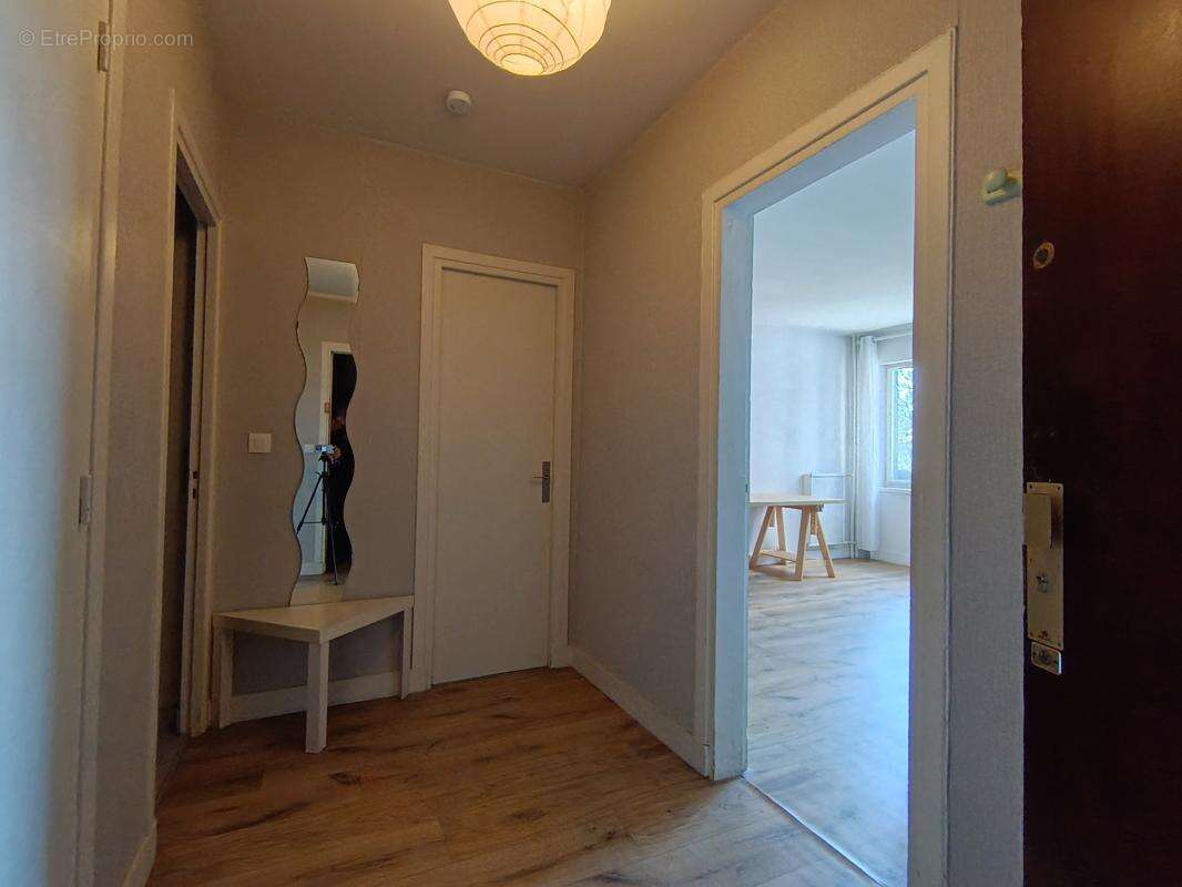 Appartement à IVRY-SUR-SEINE