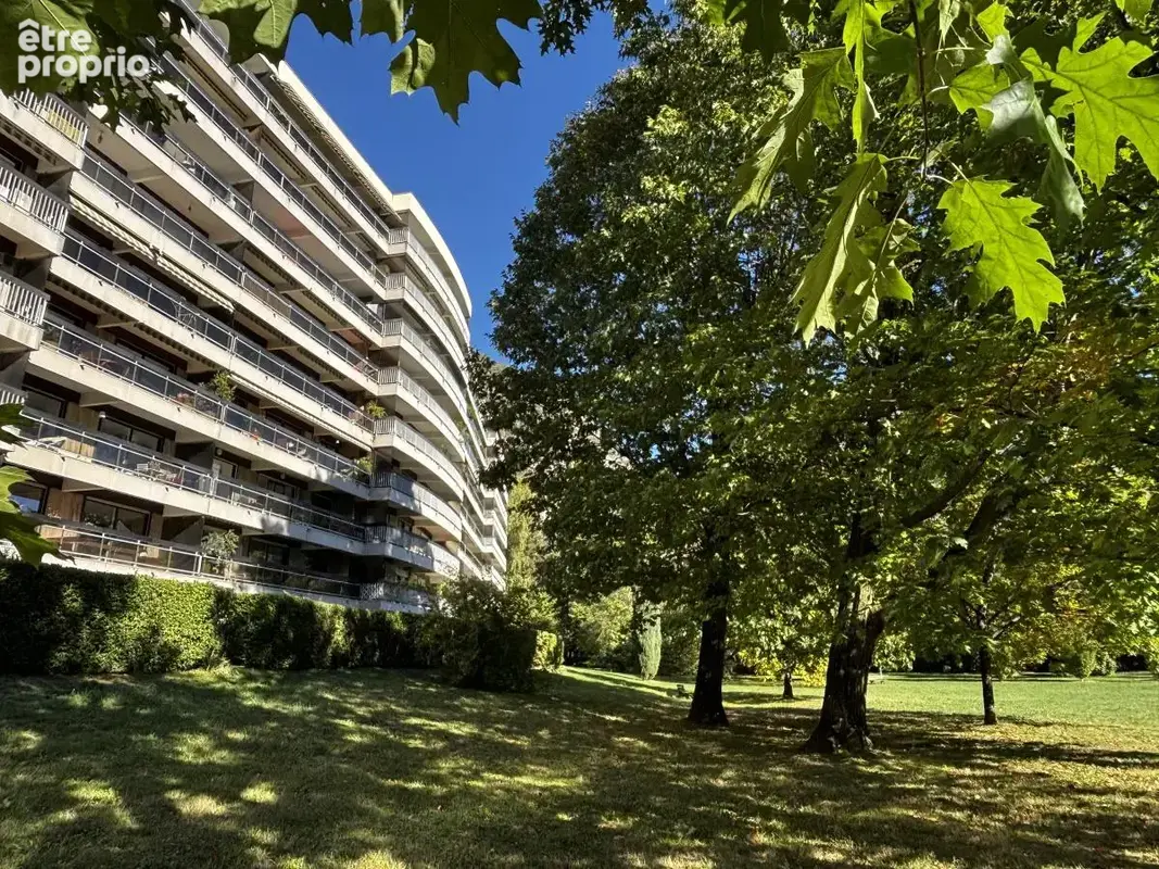 Appartement 2 pièces 65 m² à vendre à Saint-Egreve (38120) - photo 1