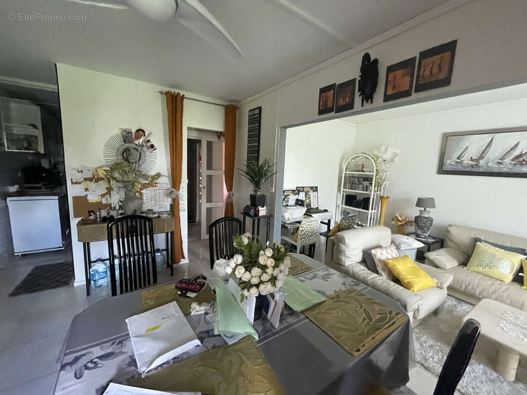 Appartement à LES ABYMES