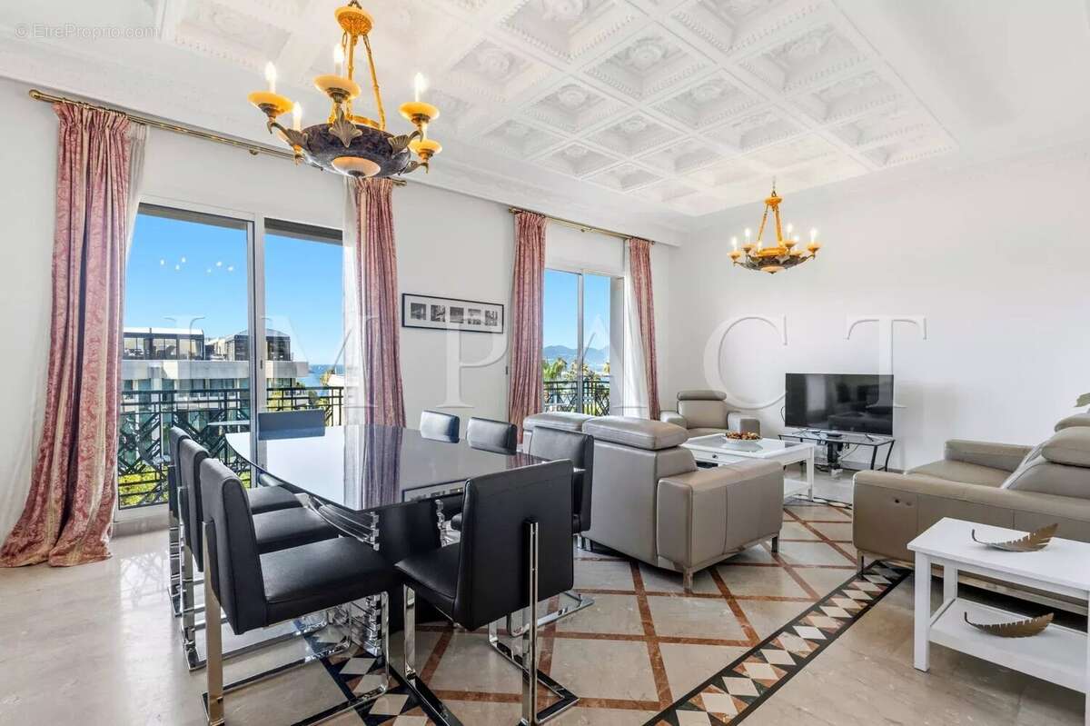 Cannes Croisette Grand Hotel Appartement 5 Pièces à Vendre - photo 2