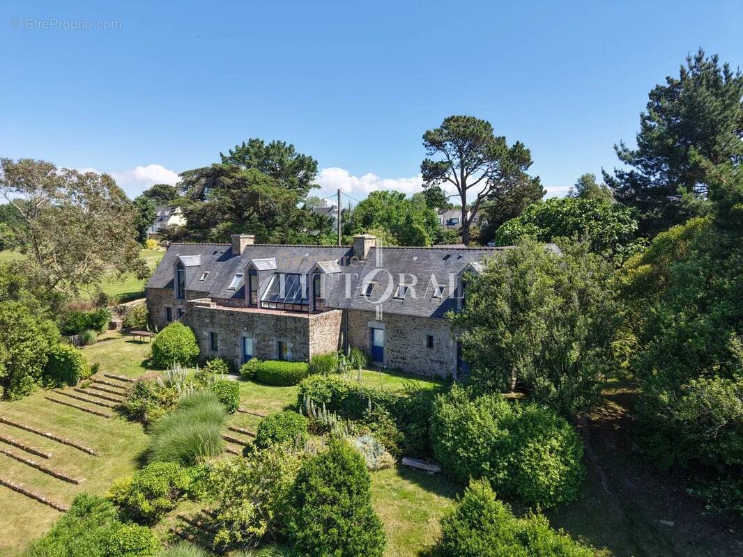 Côtes d'Armor-Propriété d'exception avec vue sur mer - photo 2