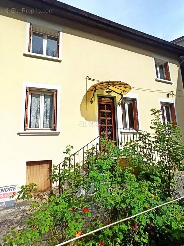 Appartement à SAINT-RAMBERT-EN-BUGEY