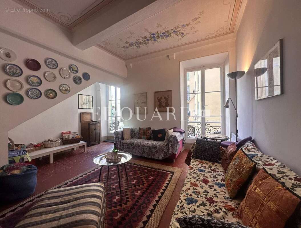 Appartement à MENTON