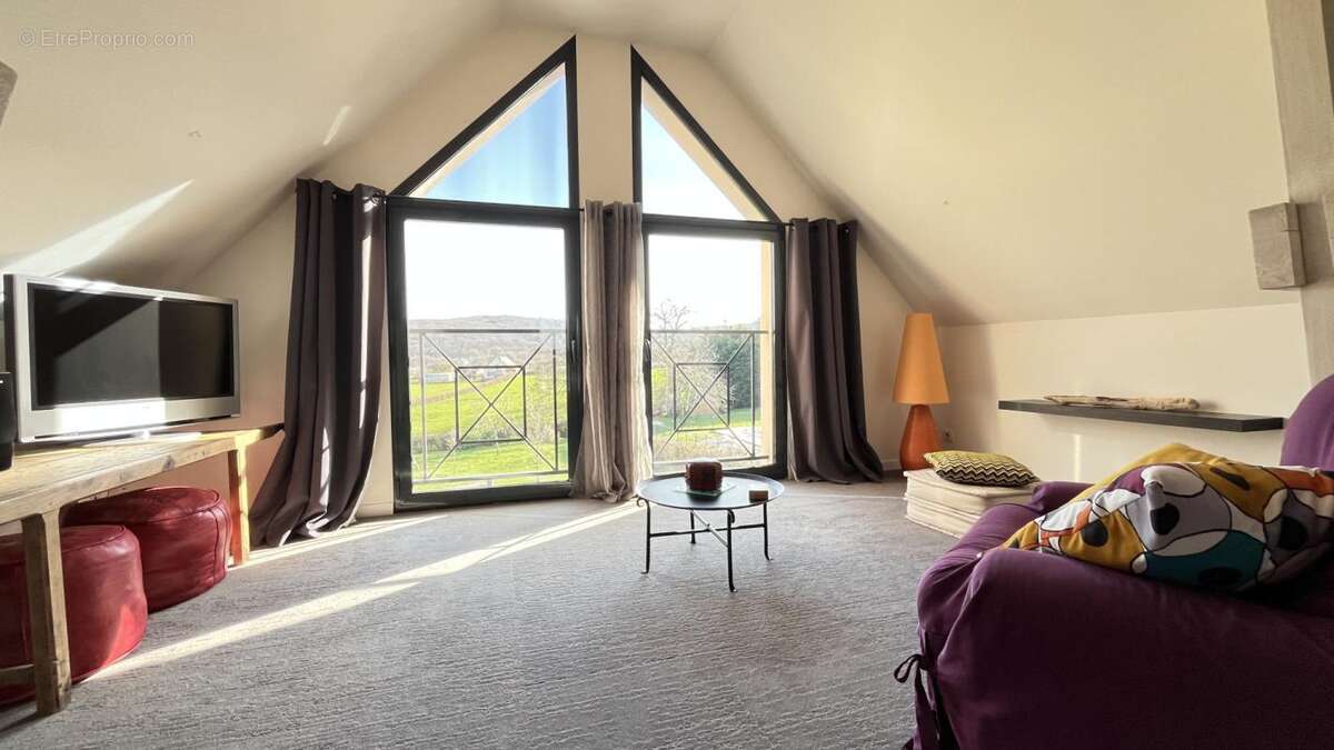 Maison à LUZY
