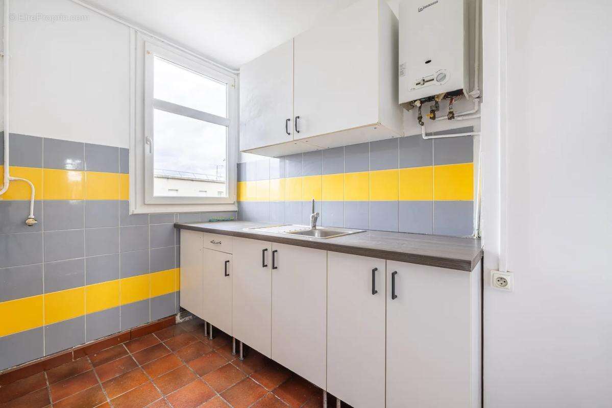 Appartement de 4 pièces de 62 m² à Romainville - photo 3