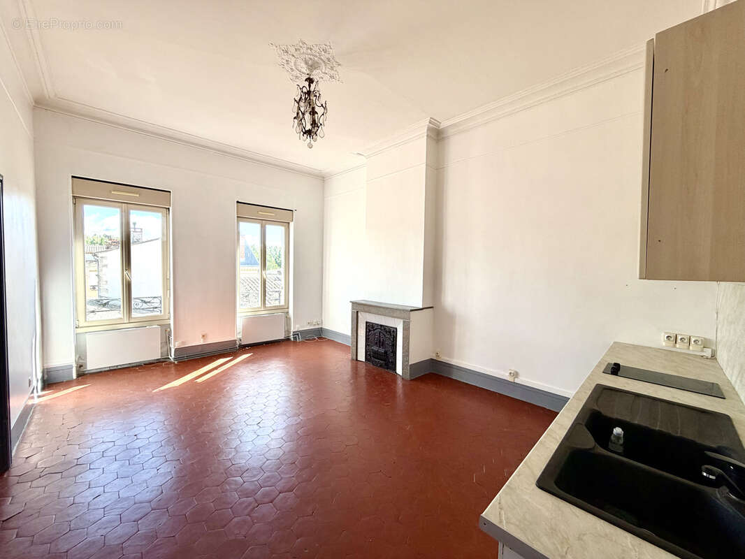 Appartement à NIMES
