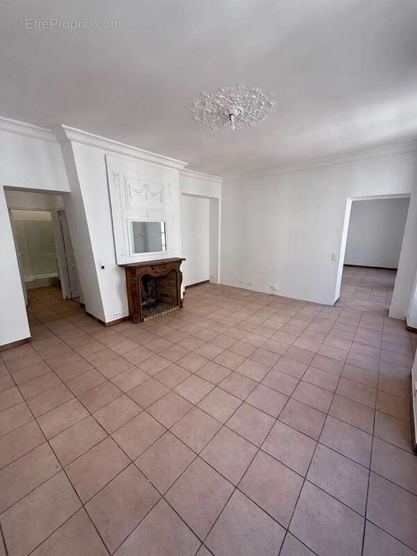 Appartement à PARIS-3E